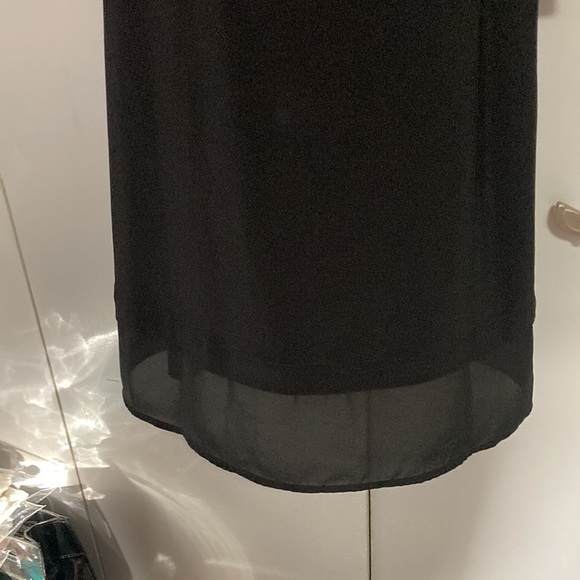 Chaus  New York cold shoulder top size s - Picture 3 of 8